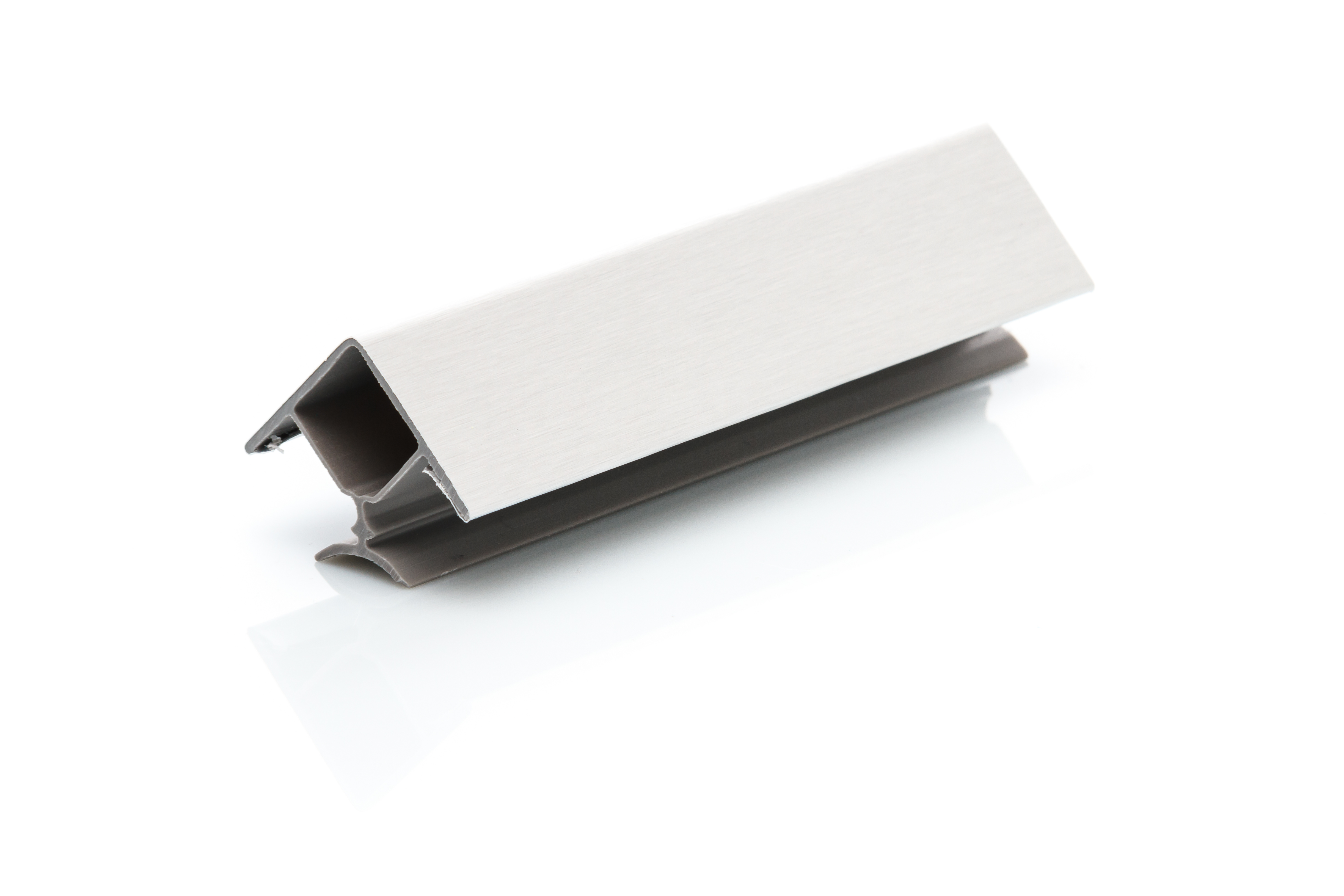 Plinth joint cap 150 mm, 90°, R2 mm, brushed aluminium