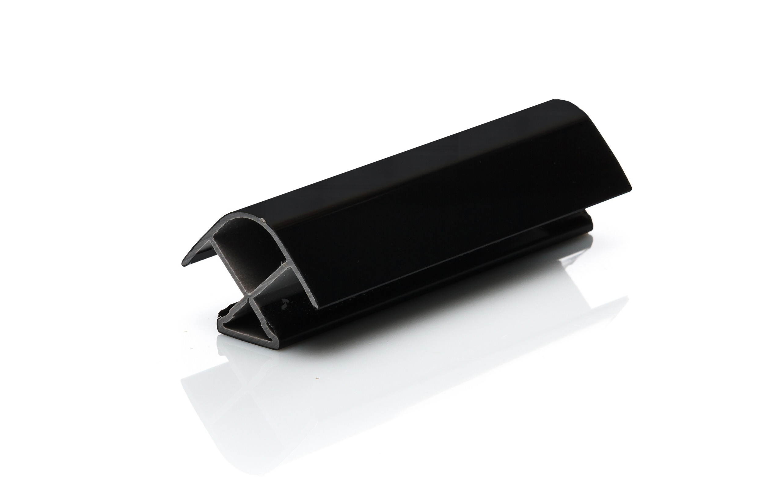 Plinth joint cap 150 mm, 90°, R12 mm, black Plinth joint cap 150 mm, 90°, R12 mm, black
