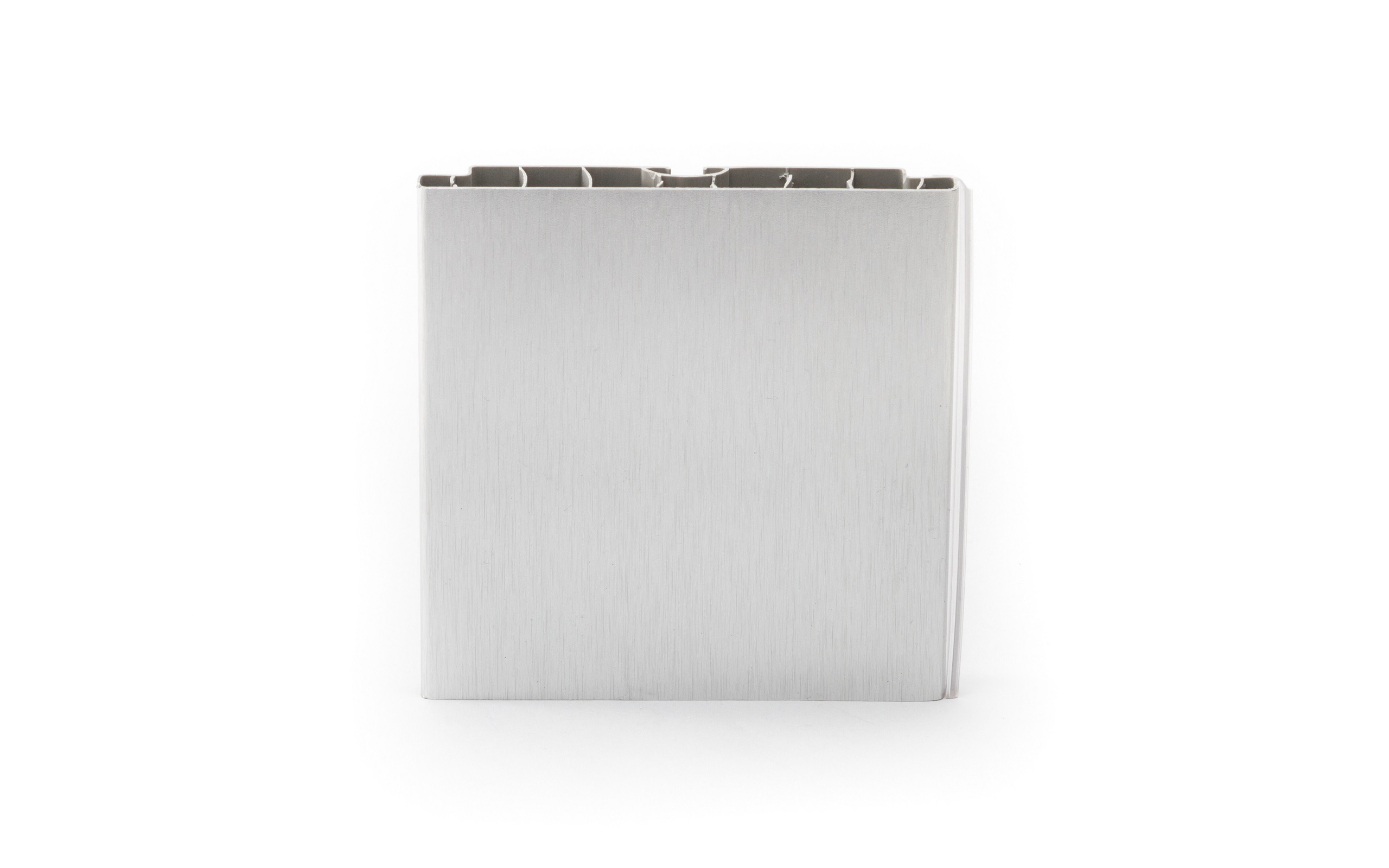 Podnožje, h= 100 mm, l=4 m, aluminij saten