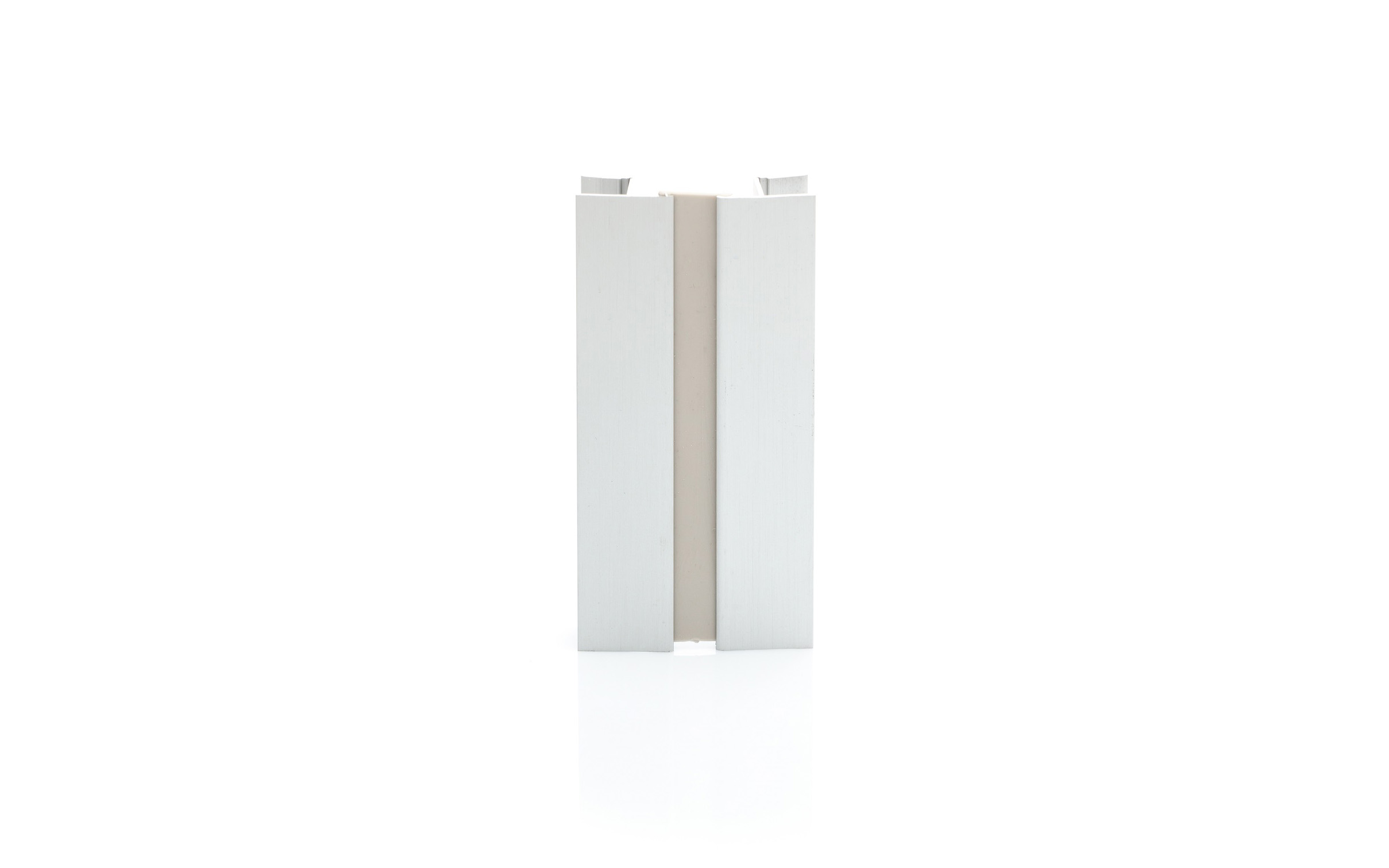 Aluminium variable plinth junction -90°/+270° Aluminium variable plinth junction -90°/+270°