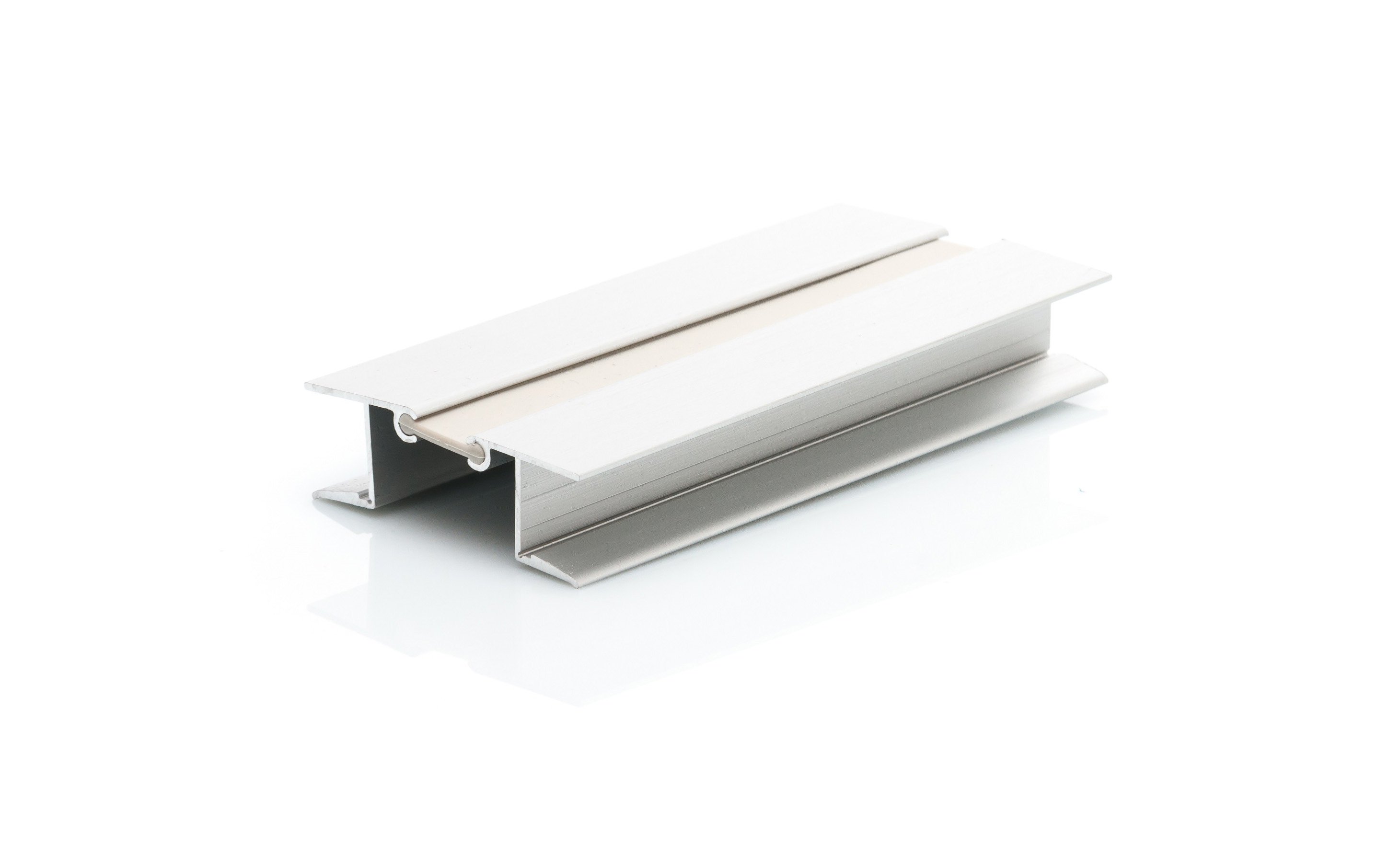 Aluminium variable plinth junction -90°/+270° Aluminium variable plinth junction -90°/+270°