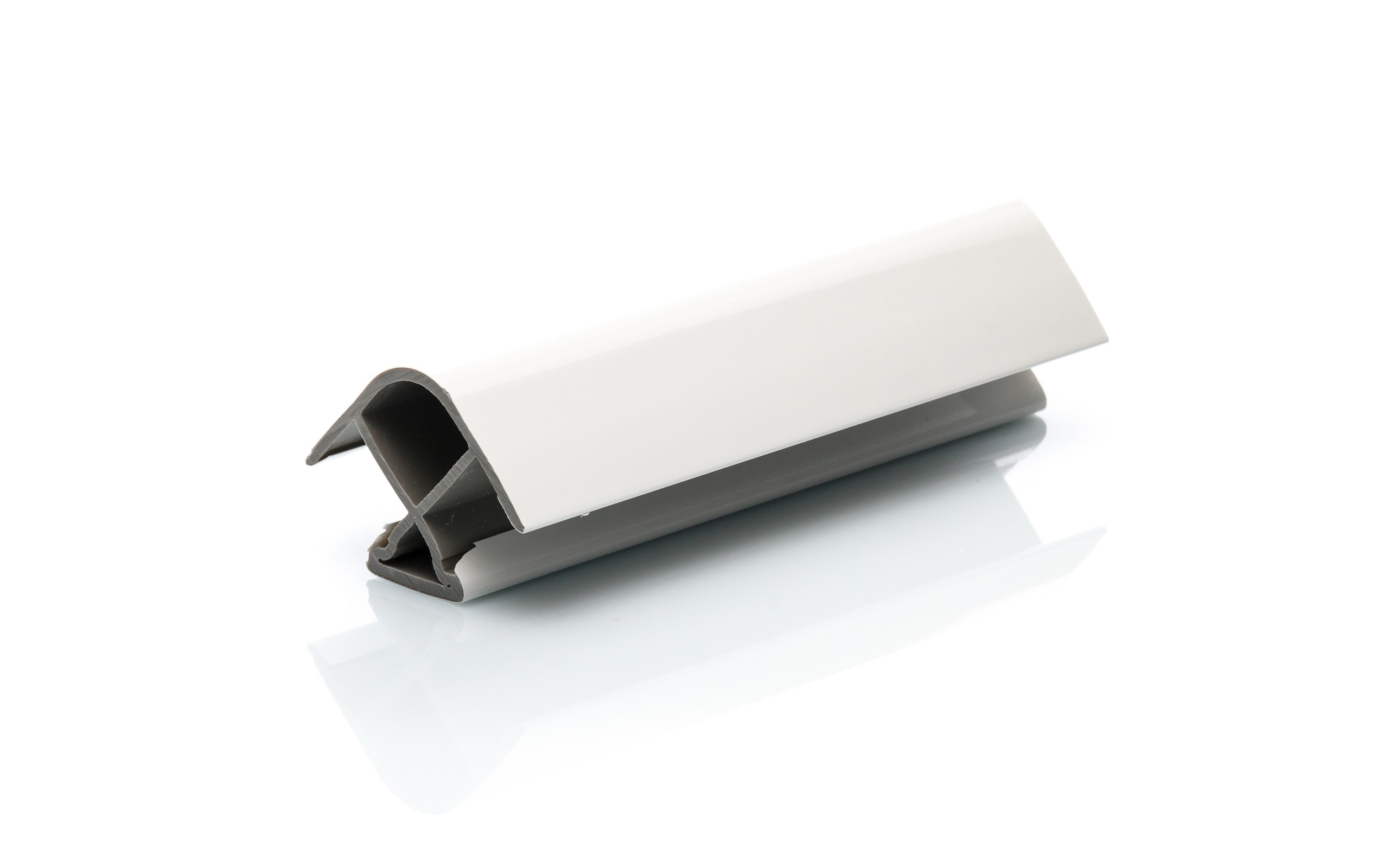 Plinth joint cap 150 mm, 90°, R12 mm, white gloss