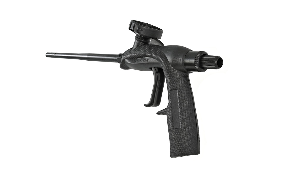 Plastic foam gun